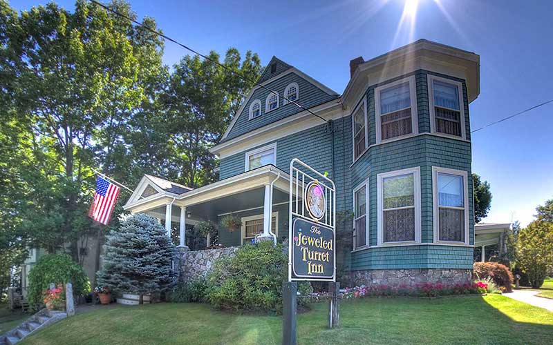 the jeweled turret inn in belfast, maine
